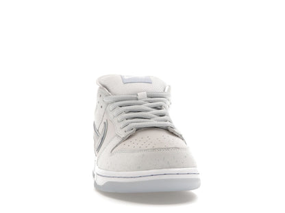 Nike SB Dunk Low White Lobster (Friends and Family)