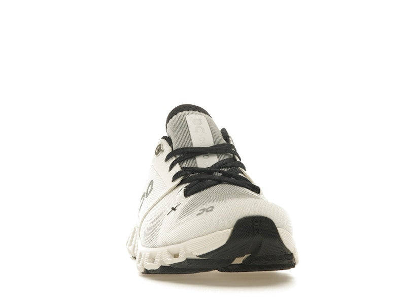 On Running Cloud X 3 White Black (Women's)