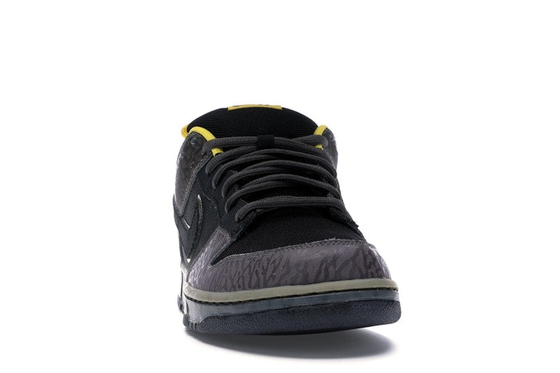Nike SB Dunk Low Yellow Curb