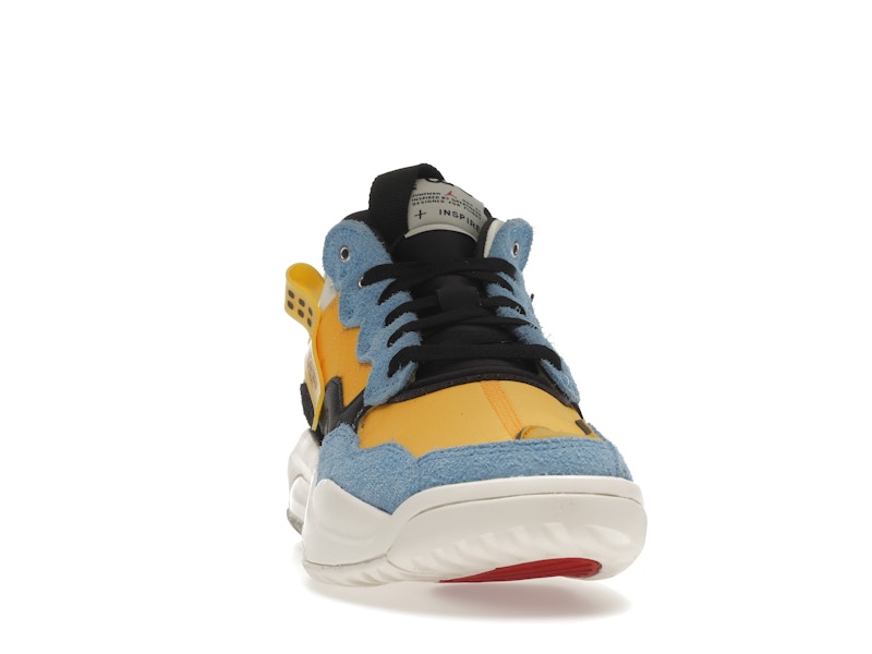 Jordan MA2 University Gold