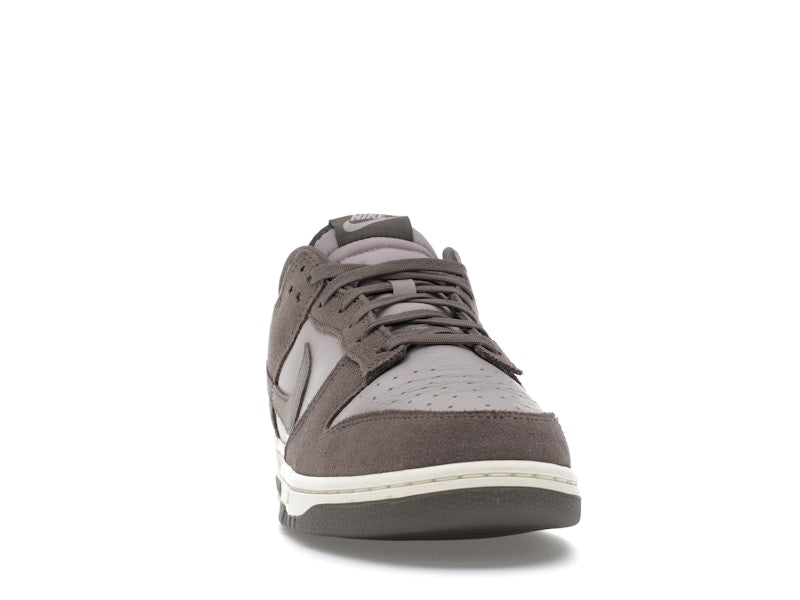 Nike Dunk Low SE Platinum Violet Cave Stone