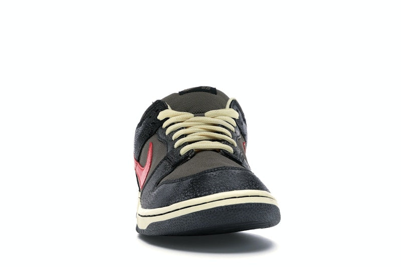 Nike SB Dunk Low Iron Man