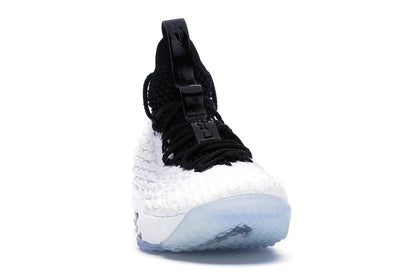 Nike LeBron 15 Graffiti