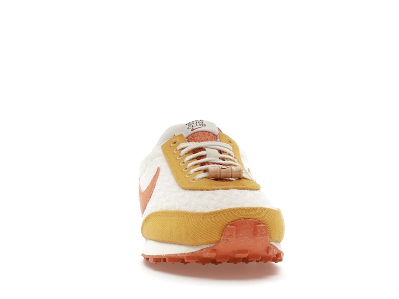 Nike DBreak SE Sun Club Hot Curry (Women's)
