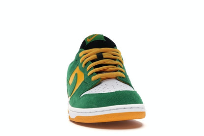 Nike SB Dunk Low Bucks