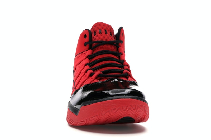 Jordan Max Aura Red Black