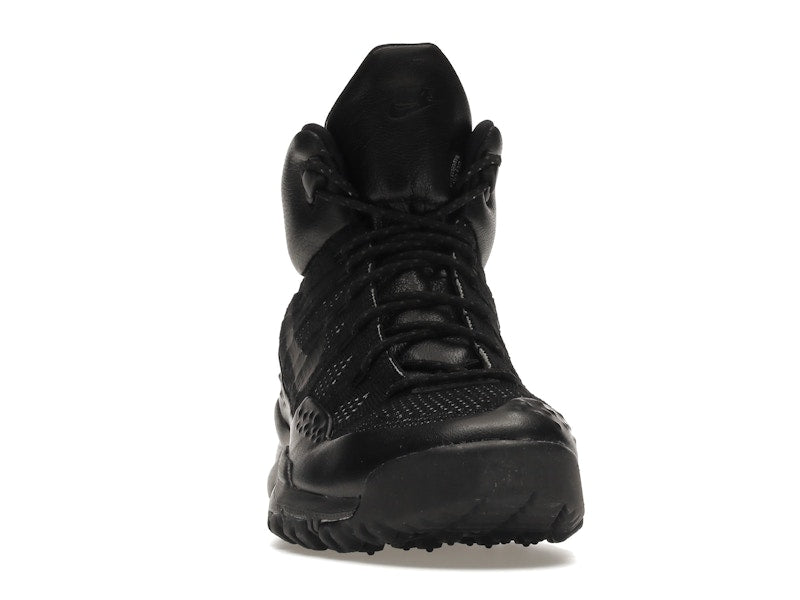 Nike Lupinek Flyknit Triple Black