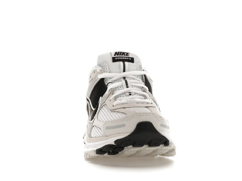 Nike Zoom Vomero 5 White Black