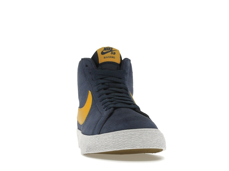 Nike SB Zoom Blazer Mid Michigan