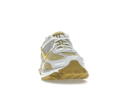 Nike Zoom Vomero 5 Bronzine (Women's)