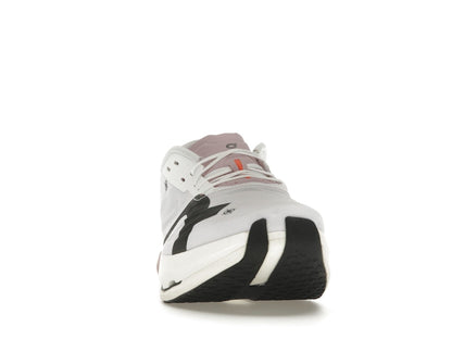 On Running Cloudboom Echo 3 White Flame