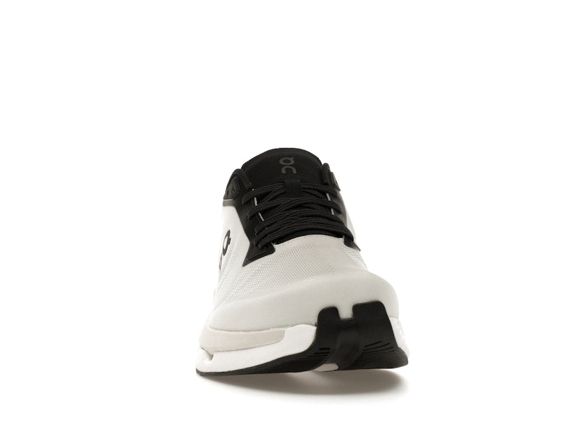 On Running Cloudzone Ice Black