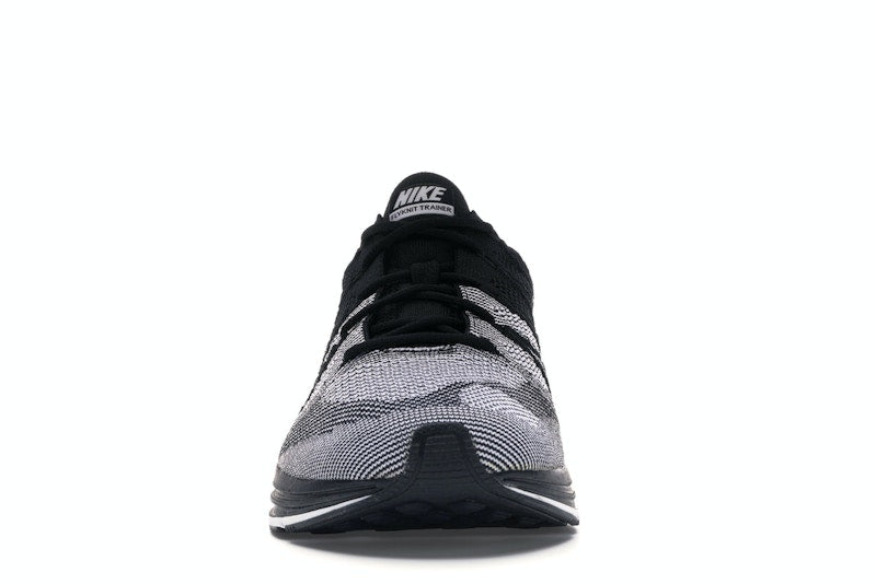 Nike Flyknit Trainer Oreo