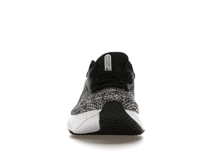 Nike ZoomX Invincible Run Flyknit Oreo