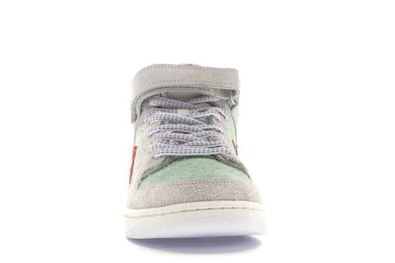 Nike SB Dunk Mid White Widow