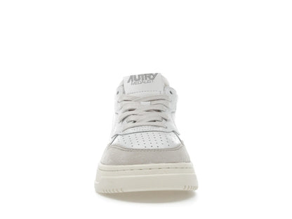 Autry Medalist Leather Low White Covert Green Beige (Women's)