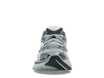 Saucony ProGrid Omni 9 Microchip
