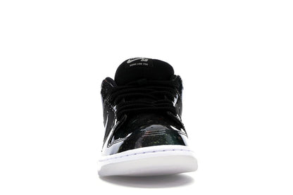 Nike SB Dunk Low 420 Intergalactic