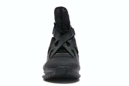 Jordan Air Latitude 720 Triple Black (Women's)