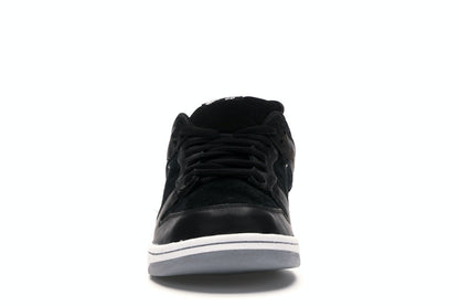Nike SB Dunk Low Takashi 2