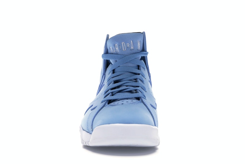 Jordan 7 Retro Pantone