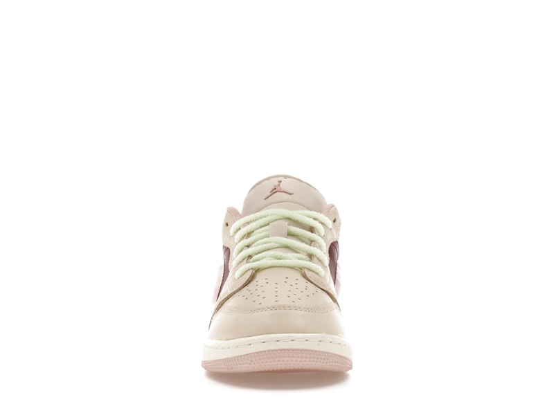 Jordan 1 Low SE Fur Swoosh (GS)