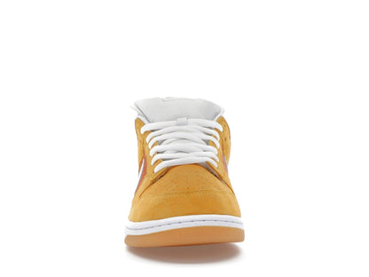 Nike SB Dunk Low Chocolate Skateboards Sun