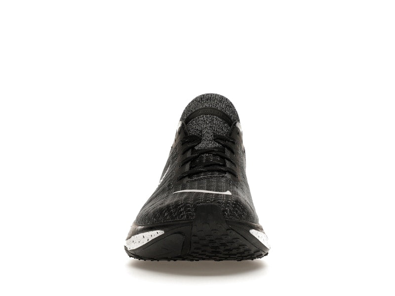 Nike ZoomX Invincible Run 3 Oreo