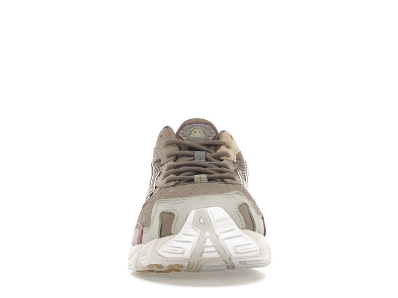 Mizuno Wave Rider 10 Footpatrol Rust