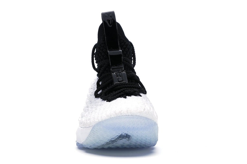 Nike LeBron 15 Graffiti