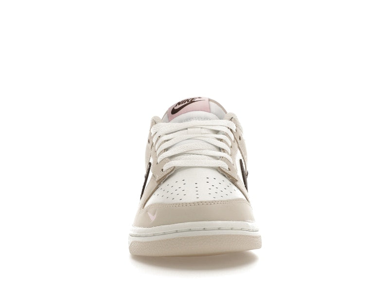 Nike Dunk Low Neapolitan (Women's)