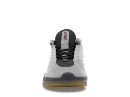 Nike SB Vertebrae Light Smoke Grey Dark Smoke Grey Black Dark Team Red