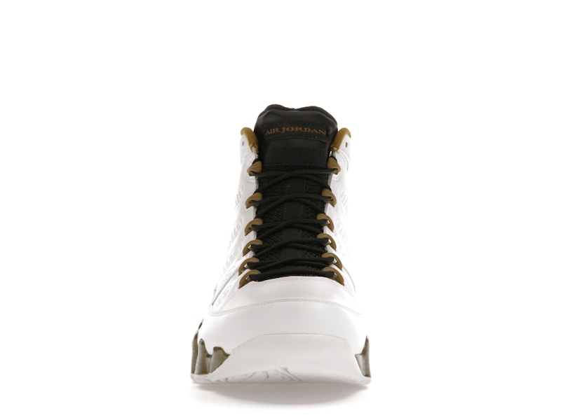 Jordan 9 Retro Statue