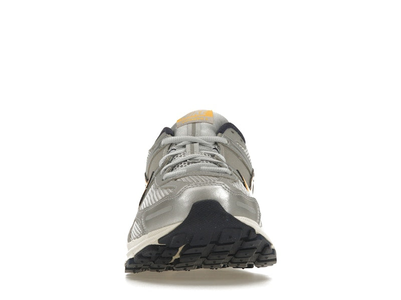 Nike Zoom Vomero 5 Pure Platinum Laser Orange