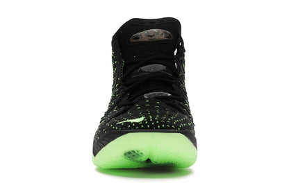 Nike LeBron 18 Dunkman
