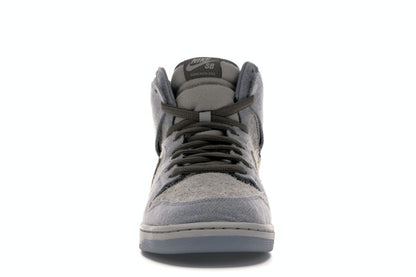 Nike SB Dunk High Tauntaun