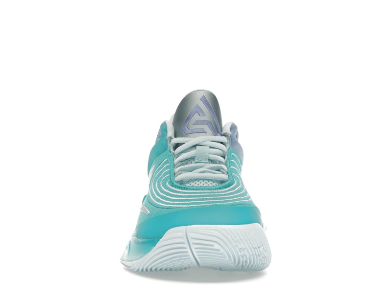 Nike Giannis Immortality 4 Christmas