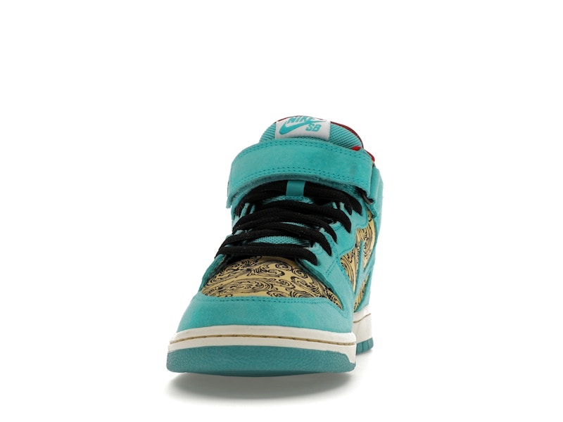 Nike SB Dunk Mid Premium Peacock