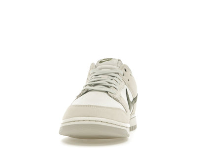 Nike Dunk Low Leaf Veins