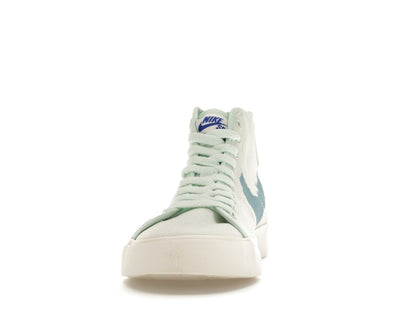 Nike SB Blazer Court Mid PRM Barely Green