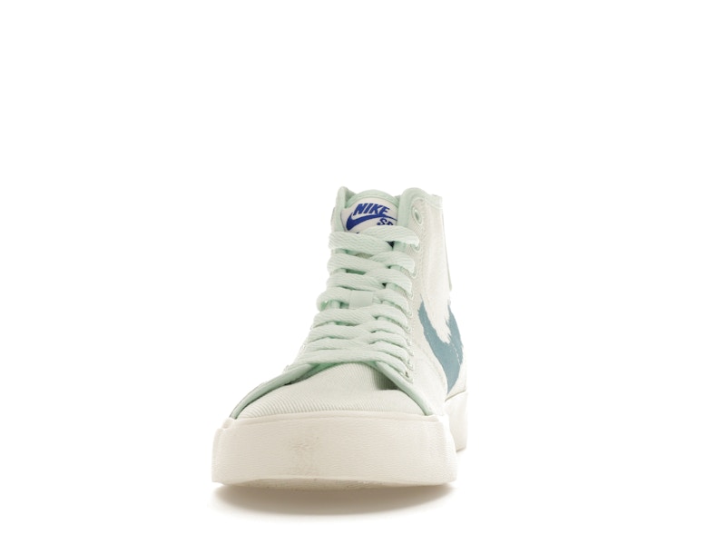 Nike SB Blazer Court Mid PRM Barely Green