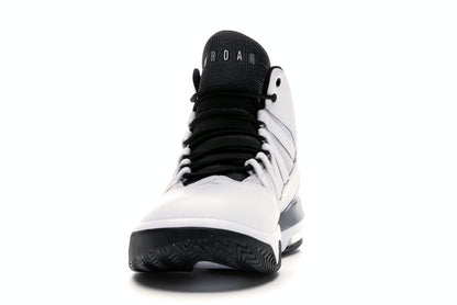 Jordan Max Aura White Metallic Silver Black