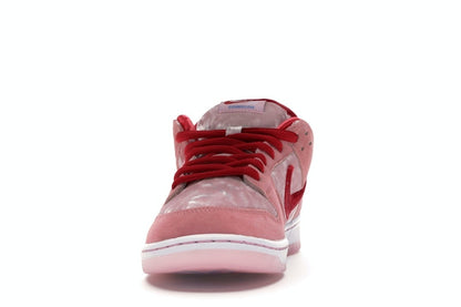 Nike SB Dunk Low StrangeLove Skateboards