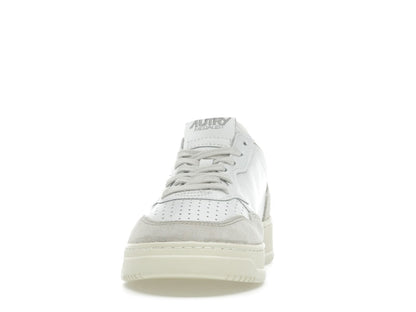 Autry Medalist Leather Low White Tearose Beige (Women's)