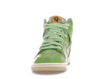 Nike SB Dunk High Statue of Liberty