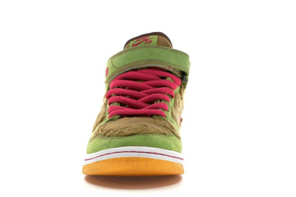 Nike SB Dunk Mid Mama Bear