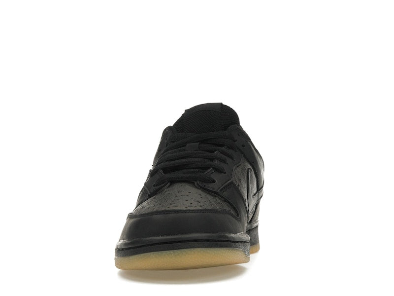 Nike SB Dunk Low Ostrich