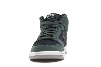 Nike SB Dunk Mid Nori
