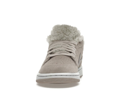 Jordan 1 Low SE Sherpa Fleece (Women's)