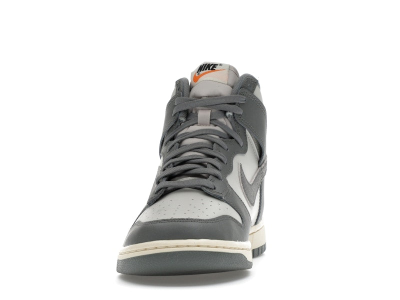 Nike Dunk High Vintage Light Bone Grey